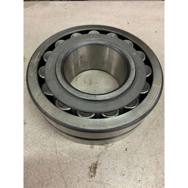 SKF 22226C C CJC3W33 SPHERICAL ROLLER BEARING (V6) #1 image